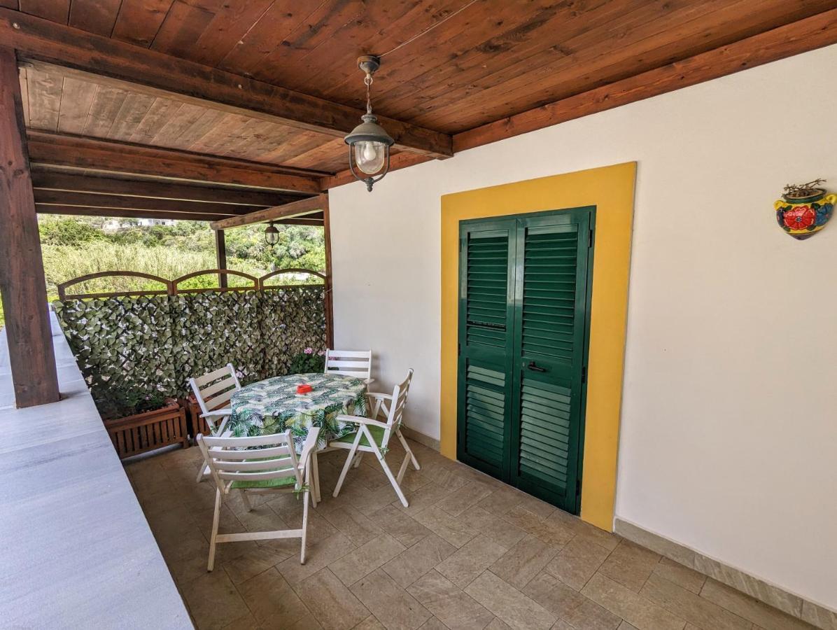 Ponza Holiday Homes - Santa Maria Buitenkant foto